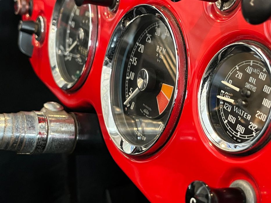 MG MGA