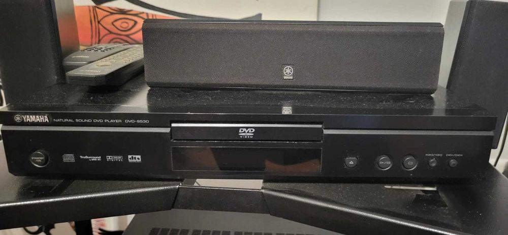 amplificador Yamaha + dvd + 6 colunas de som mod. RX-V430 RDS