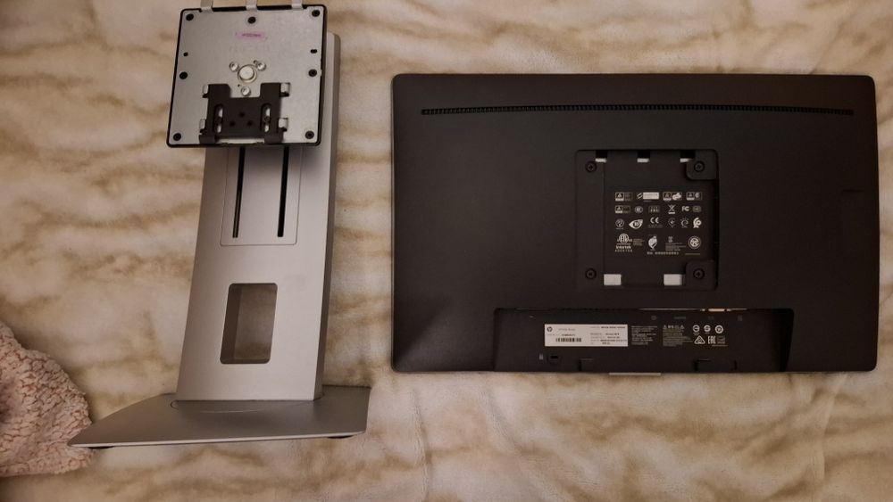 Monitor HP EliteDisplay E202 de 20" (IPS / HDMI / DisplayPort / Suporte Ergonómico)