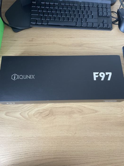 Iqunix f97 coral sea