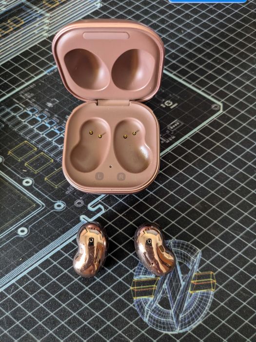 Auriculares Samsung Galaxy Buds Live Bronze (Modelo SM-R180)