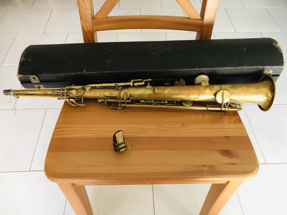 Saxofone soprano antigo