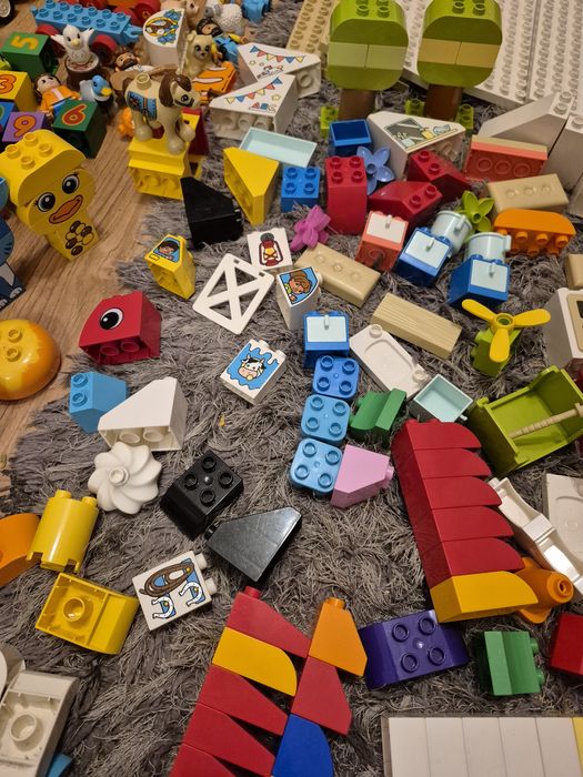 Zestaw xxl lego duplo (domek,farma, pociag, zwierzęta)