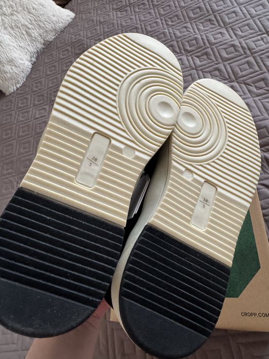 Нові снікерси Cropp, 38 розмір