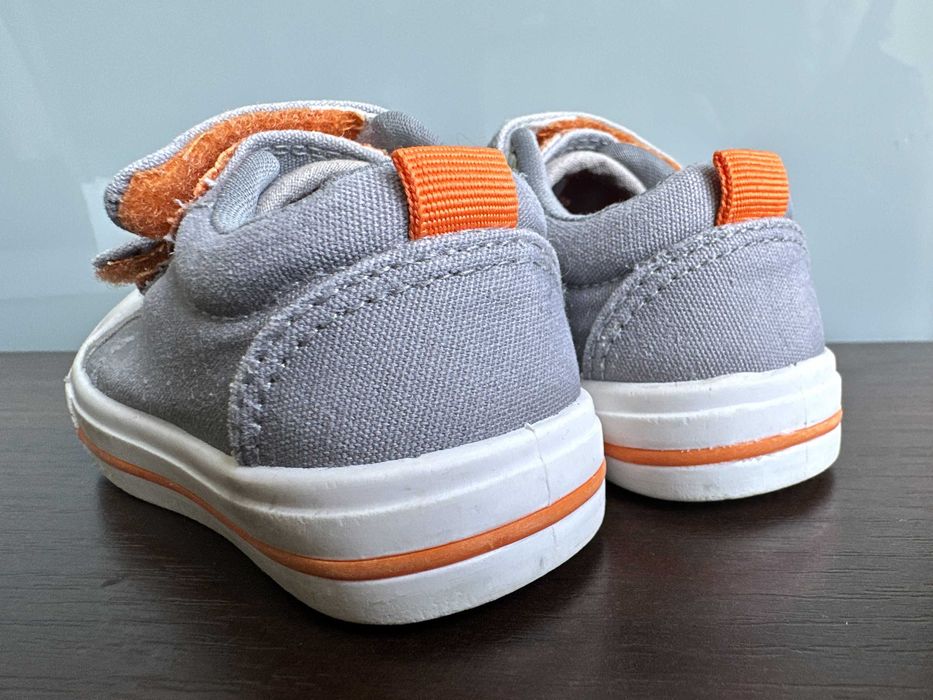 Кеди  20р. Бренд NEXT дитячі ,мокасини, кросівки