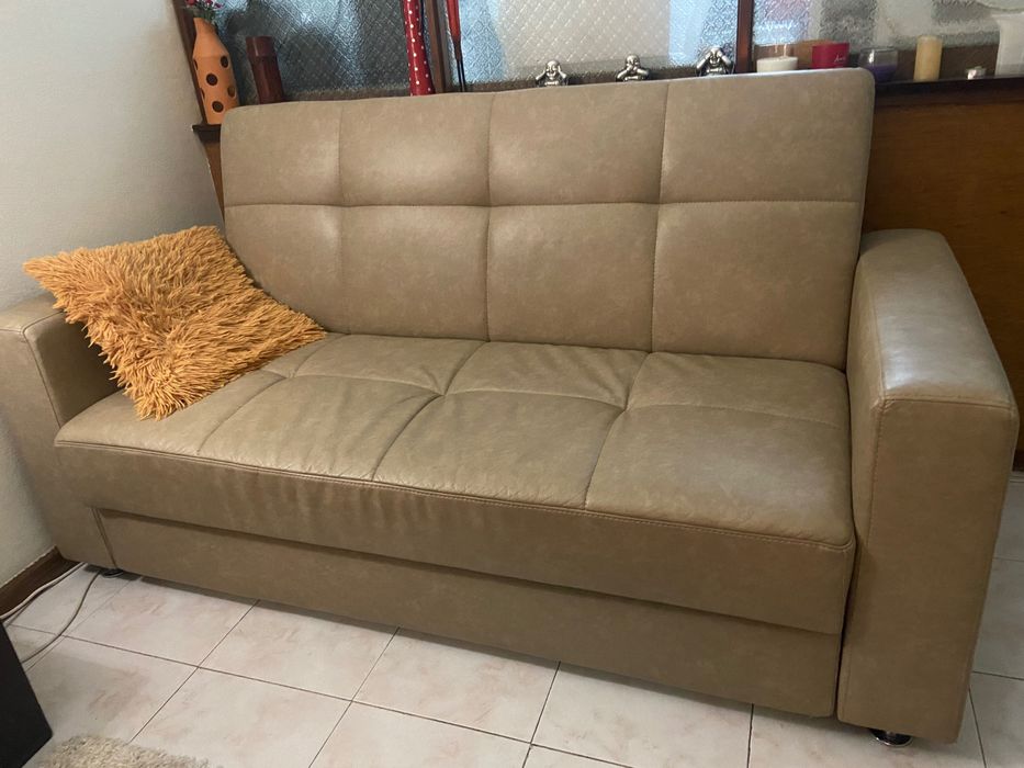 Vende sofá 3 lugares