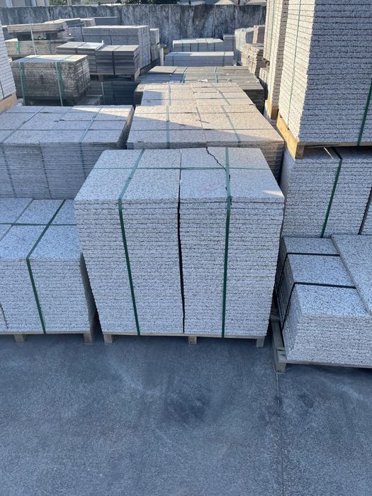 Mosaico de granito amarelo picado comercial