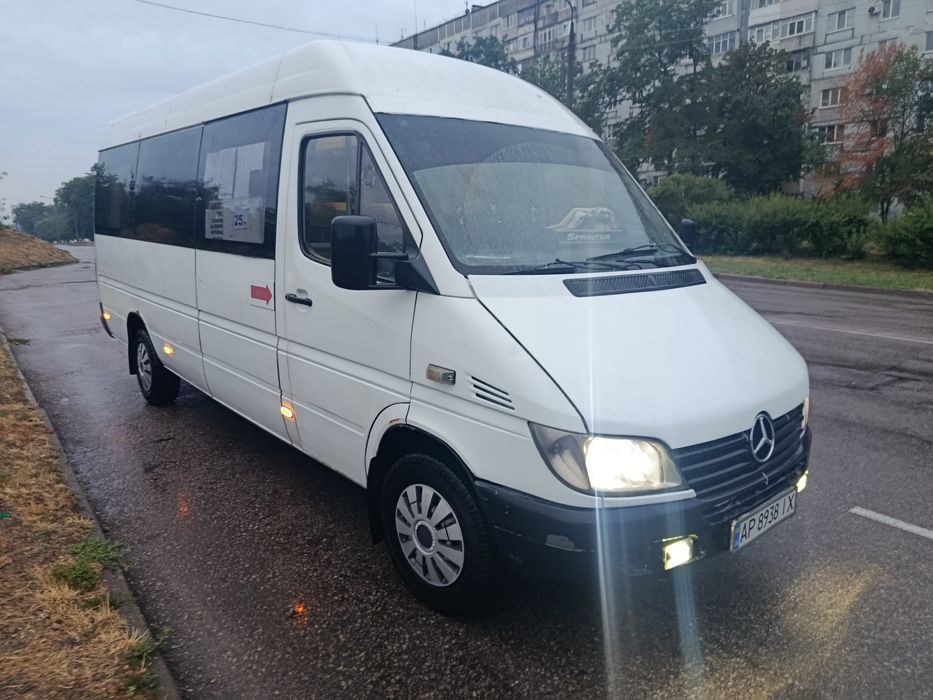 Продам автобус спринтер 313 CDI