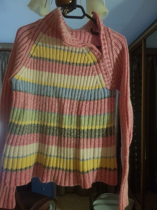 Продам тёплый свитер