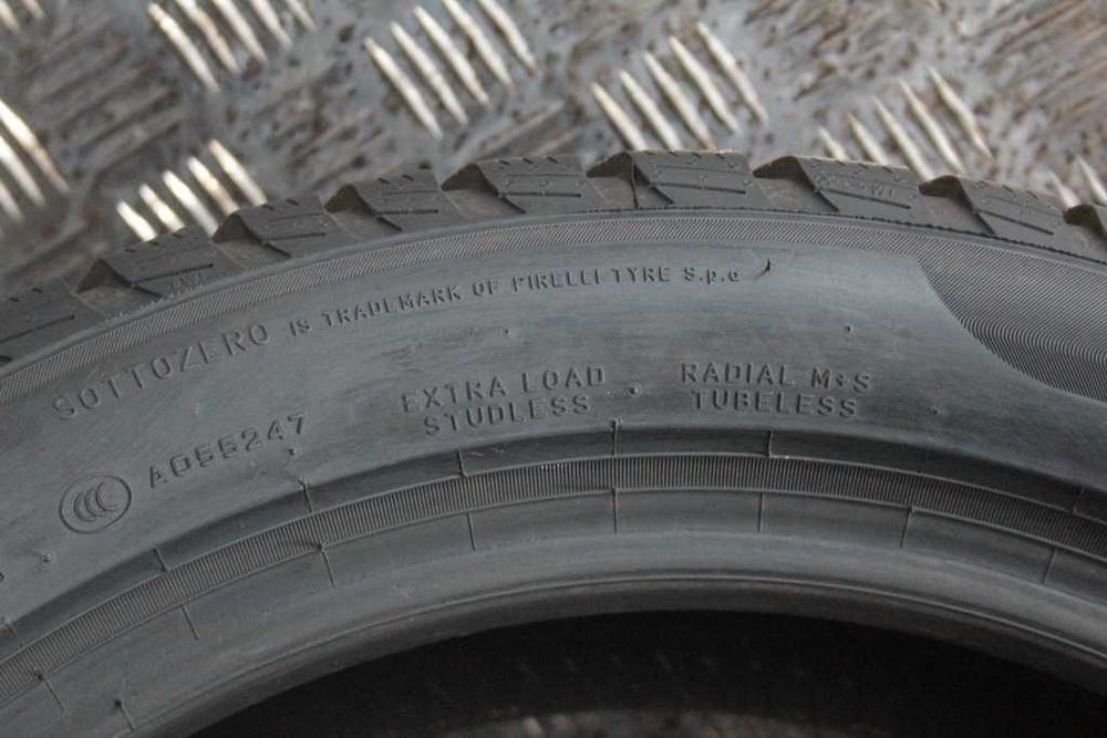 205/50/17 Pirelli Sottozero 3 205/50 R17 93H XL A01 2024r