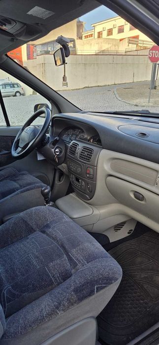 Renault Scenic 1.9 DCI