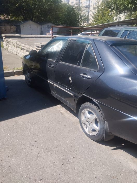 Продам авто (2007 року випуску).