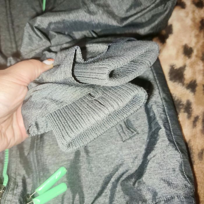 продам куртку SuperDry