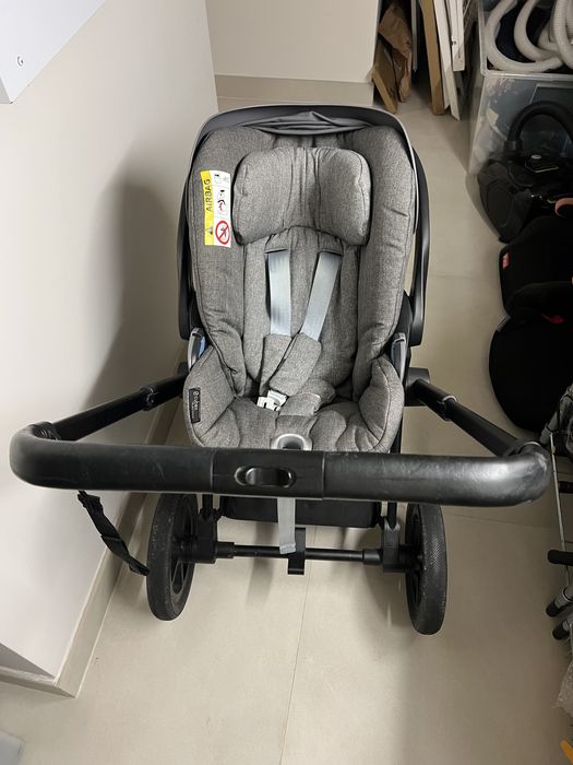 conjunto cybex. carrinho, coque e alcofa que se transforma em cadeira