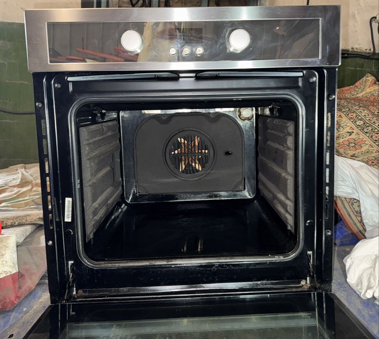 Духовка электрическая Hotpoint-Ariston F 73 C.1 IX