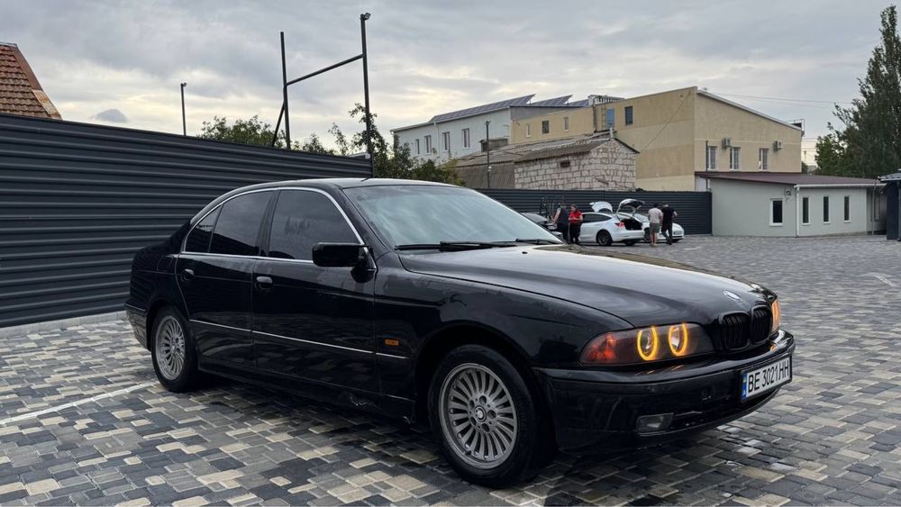 BMW E39 2.0.
