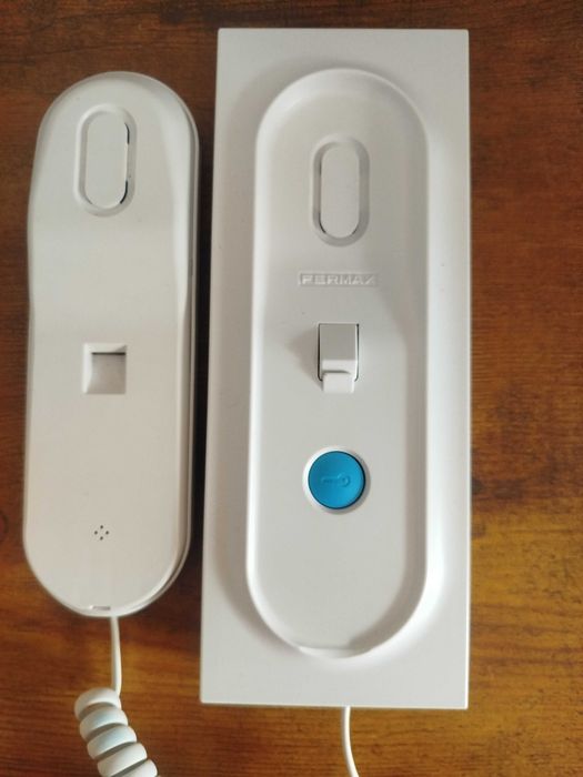 Telefone porteiro Fermax