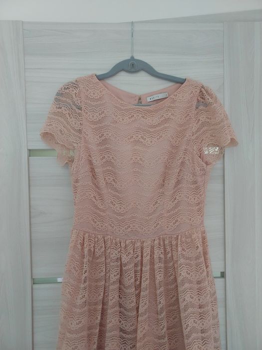 Sukienka koronkowa mohito S jak nowa