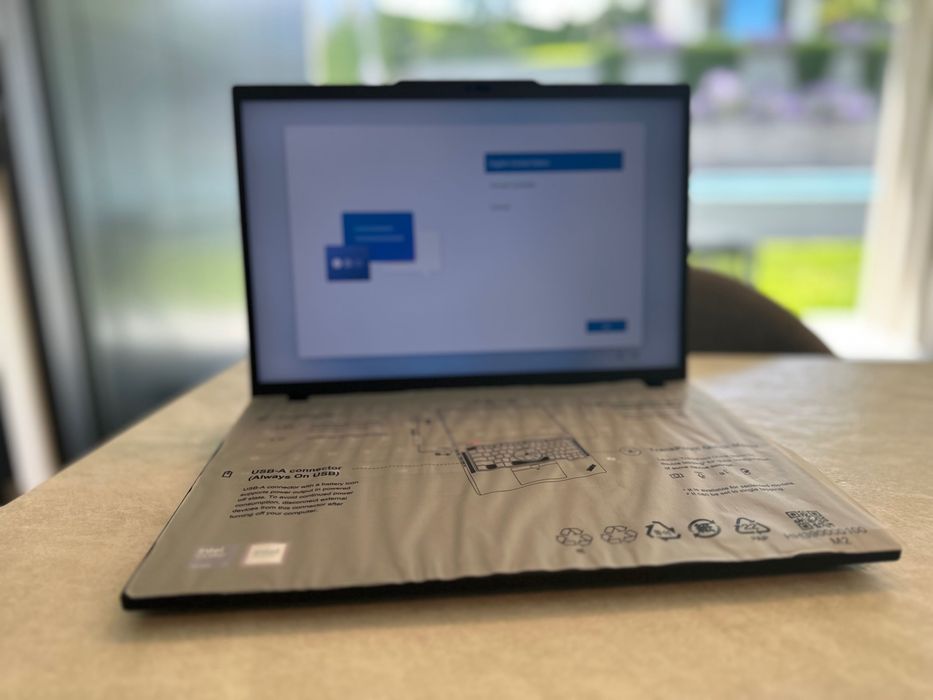 ThinkPad T14 Gen 5 - 32GB - 1TB - FR - NOVO