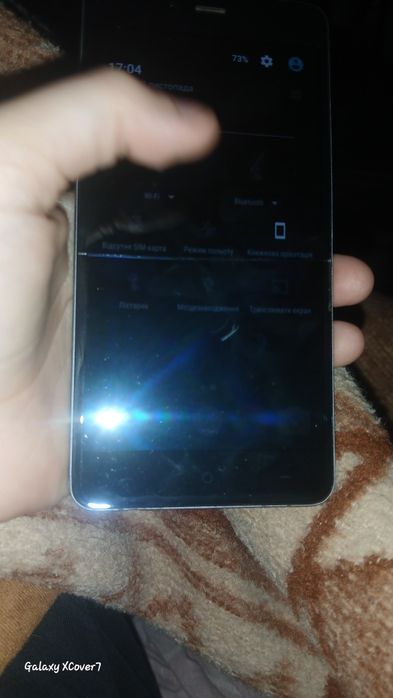 Продам телефон ванплюс