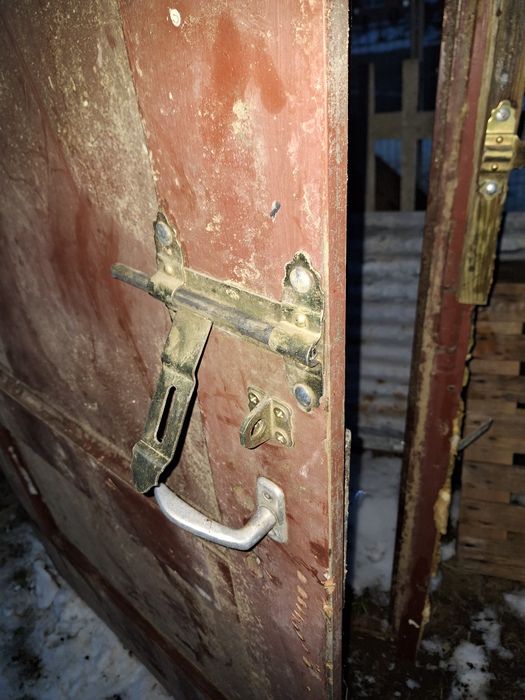 Drzwi używane na budowe