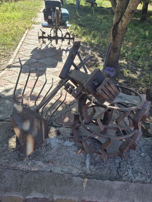 Продам культиватор Hyundai T 700