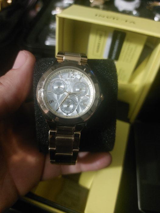 Relógio invicta original disponível cada