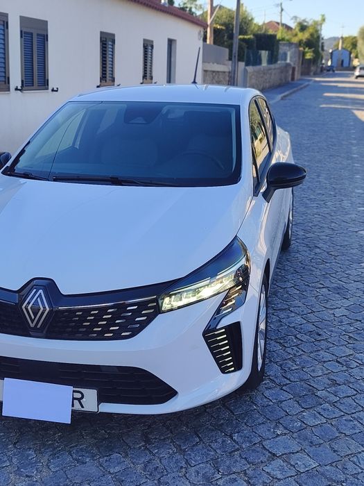 Renault Clio bifual com apenas 33500 km