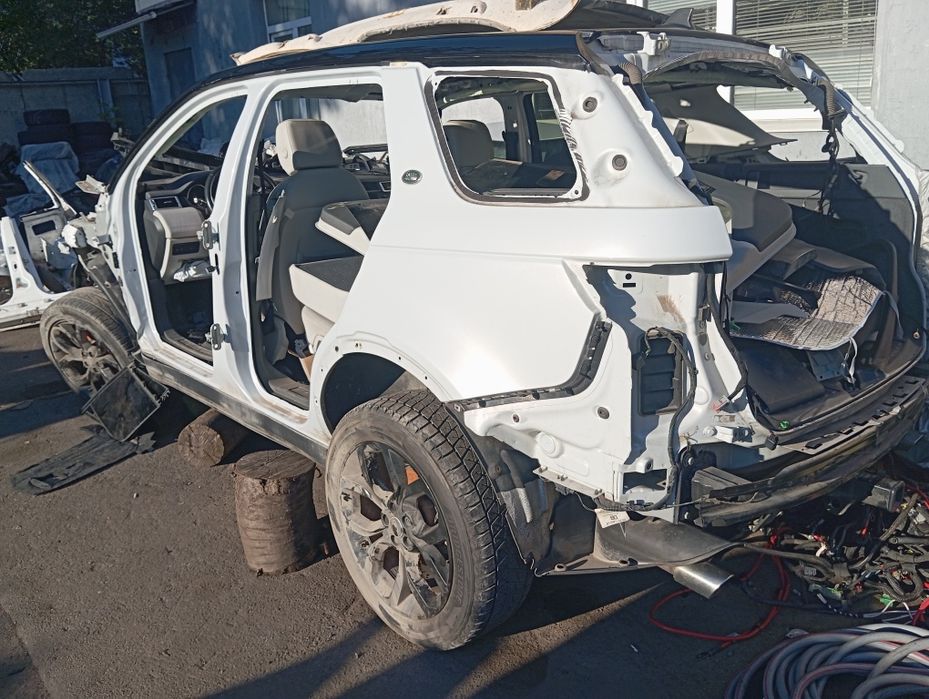 Балка передня Land rover discovery sport l550