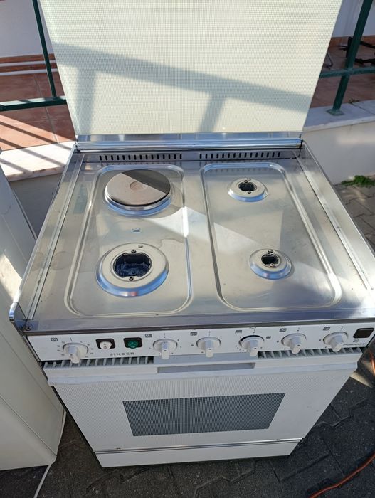 Fogão com forno Singer