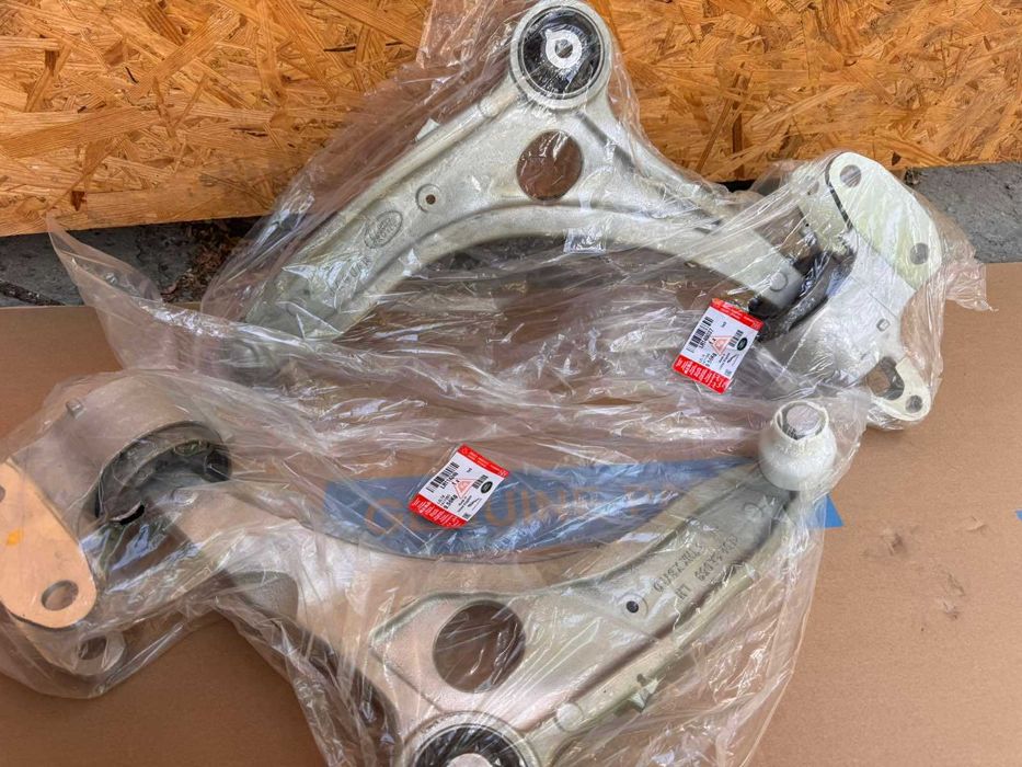 Рычаг передний  Range Rover Evoque L551 / Land Rover Discovery Sport L550 LR166007 LR078477