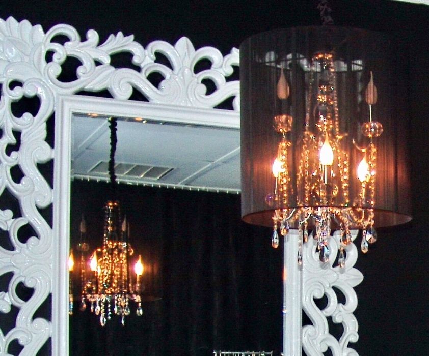 Candeeiro como novo, pingentes semi-cristal e abajur em fios de seda