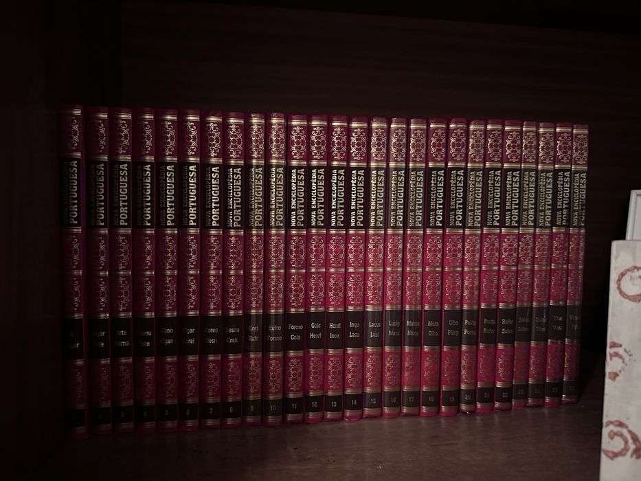 26 volumes - Nova Enciclopédia Portuguesa