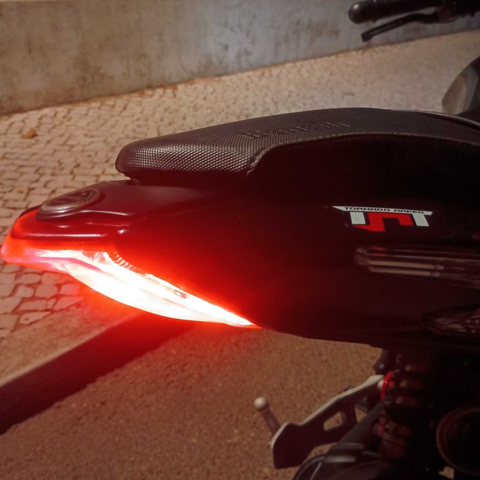 Benelli TNT 125 | Edição de Design Italiano (2021)