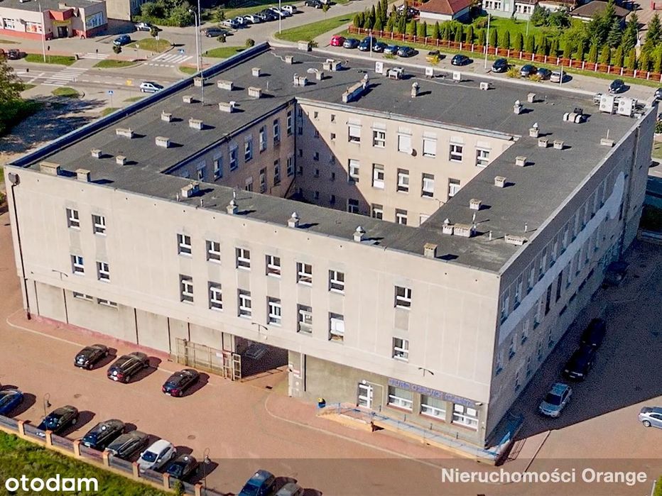 Na sprzedaż budynek biurowy przy Dk8