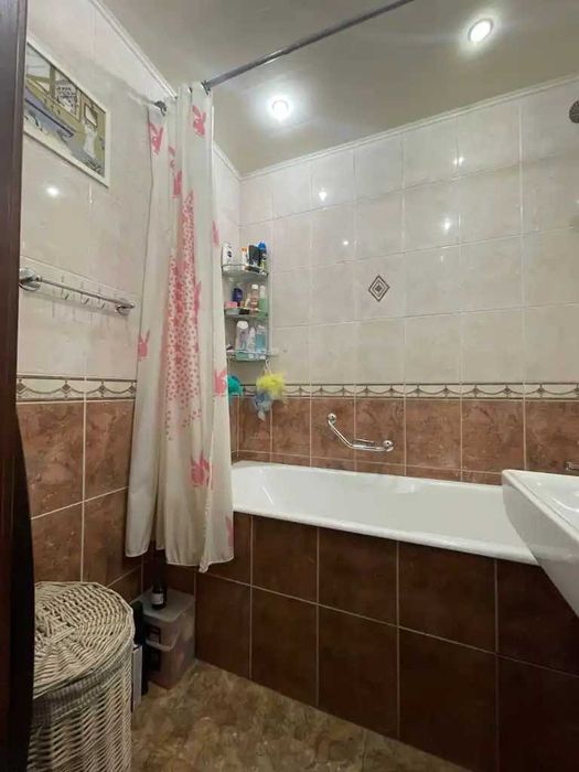 Продам 3к квартиру Тополь-1 Хороший кирпичный дом Правый берег
