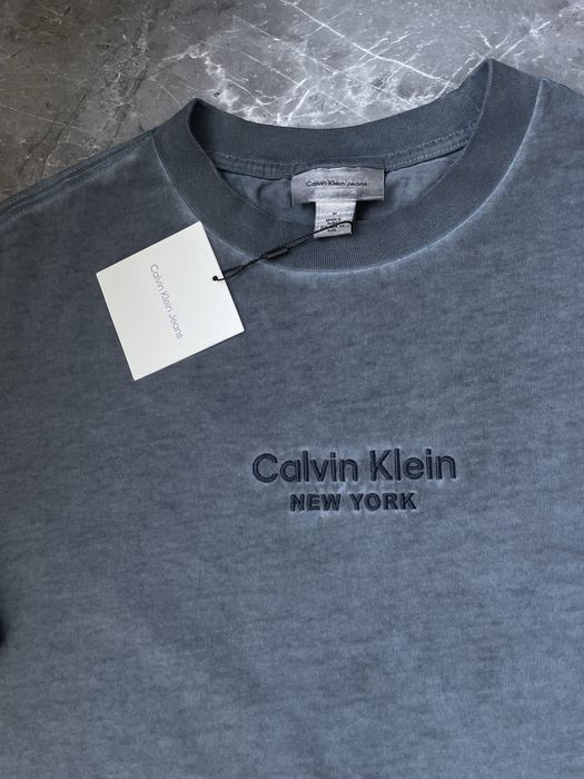Футболка. Calvin Klein Faded Dye (оригінал ) Relaxed fit  Розмір: M