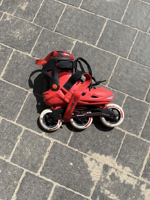 Czerwone Rolki POWERSLIDE.