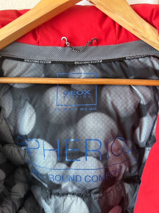 Куртка жіноча GEOX