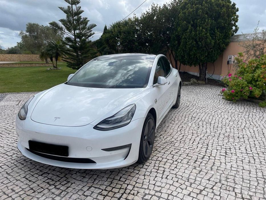 Tesla Model 3 Long Range AWD Dual Motor
