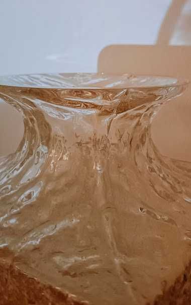 Vaso anos 60, design Timo Sarpaneva para Ittala, Finlandia.