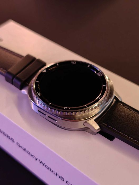 Samsung Galaxy Watch 8 Classic 46mm LTE Preto (Como Novo)
