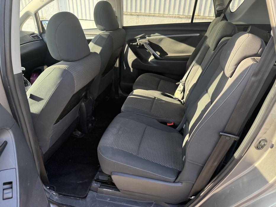 Toyota Verso — fotografia 4