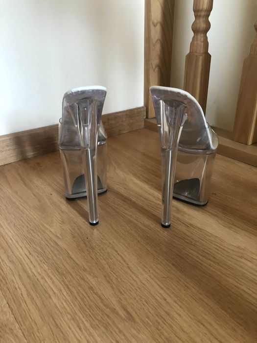22/ OD RĘKI 40 High heels Transparentne klapki gogo pole dance 20 cm