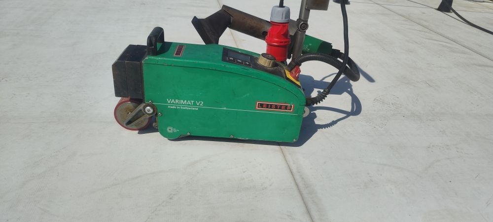 Автоматичний зварювальний апаратдля мембрани leister VARIMAT V2.