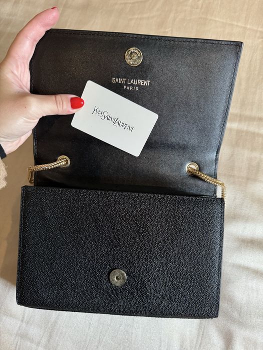 Mala tipo clutch preta – estilo inspirado em designer