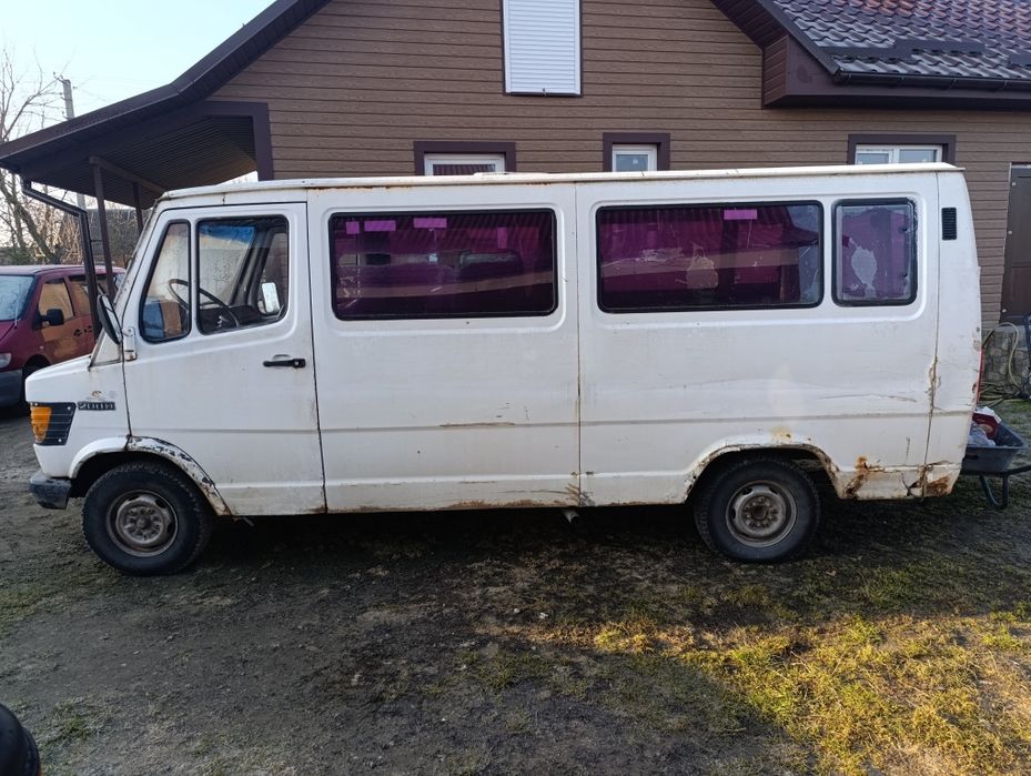 Мерседес D208 1989р.