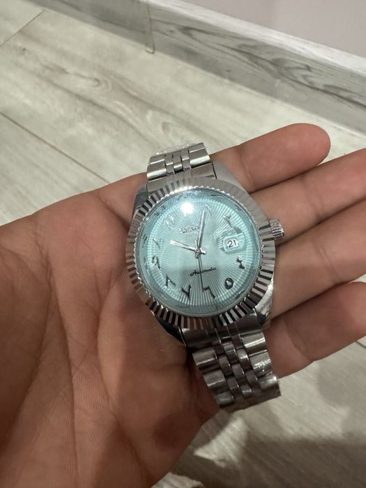 Cyan zegarek seiko arabic dial
