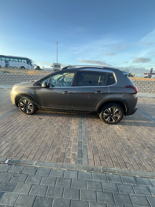 Peugeot 2008 1.2 Puretech EAT6 foto 5