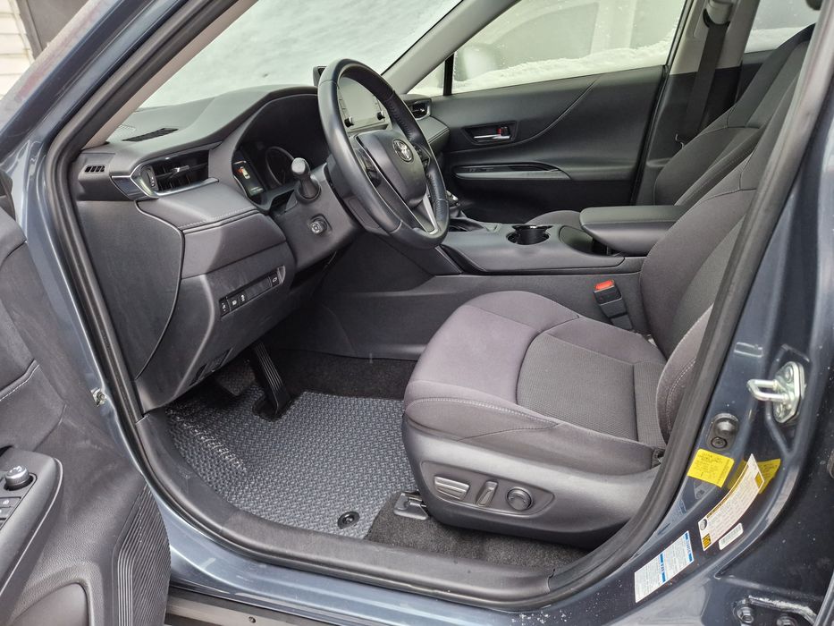 Toyota Venza гібрид 2022рік